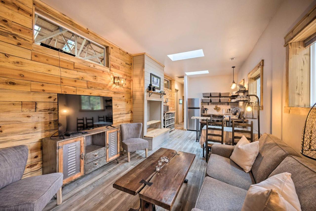 Scenic Colorado Springs Apt - 12 Mi To Usafa! Apartment *