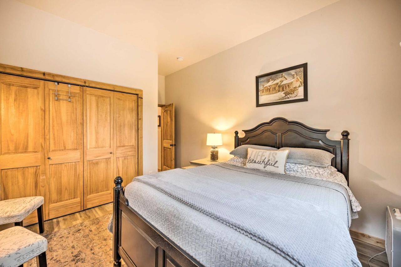 Scenic Colorado Springs Apt - 12 Mi To Usafa! Apartment Gleneagle